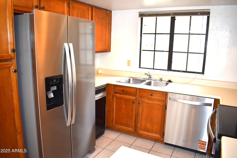 1905 University Dr #157, Tempe, AZ 85288