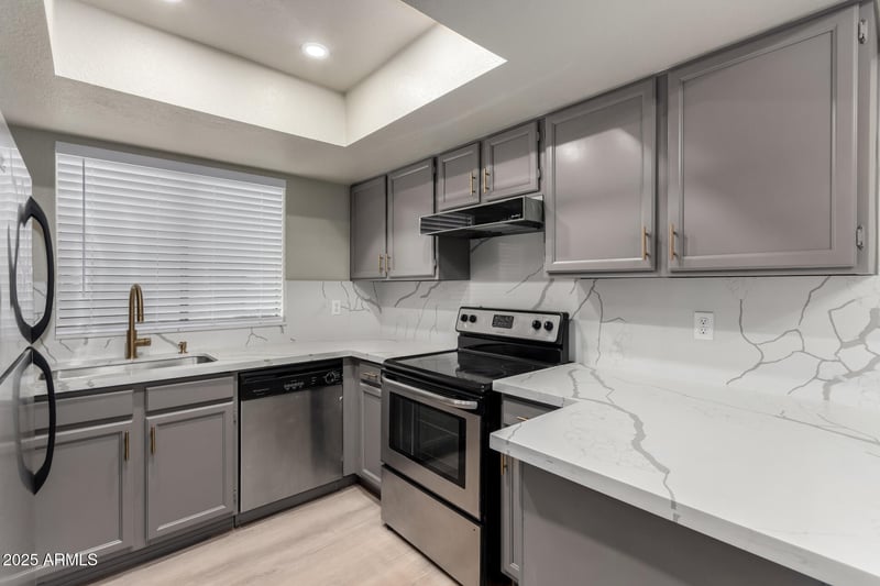 1905 University Dr #162, Tempe, AZ 85288