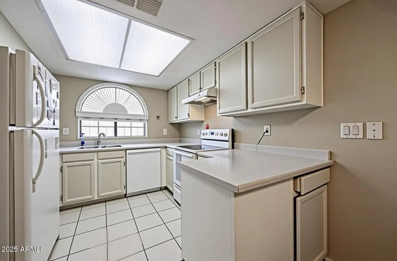 1905 University Dr #270, Tempe, AZ 85288