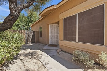 19050 30th Pl, Phoenix, AZ 85050