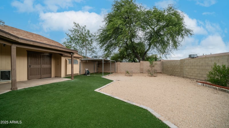 19055 5th Ave, Phoenix, AZ 85027