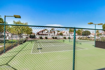 1906 Calle De Arcos Dr, Tempe, AZ 85284