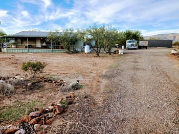 1906 Calvary Rd, New River, AZ 85087