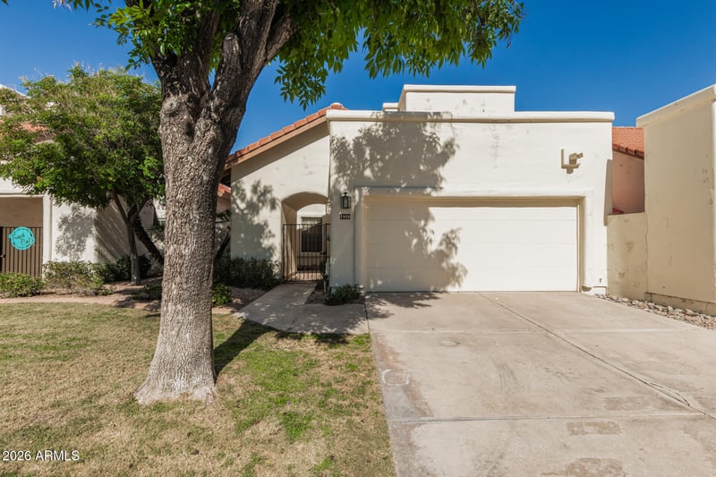 1906 Calle De Arcos Dr, Tempe, AZ 85284