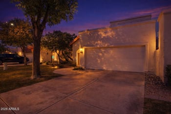 1906 Calle De Arcos Dr, Tempe, AZ 85284