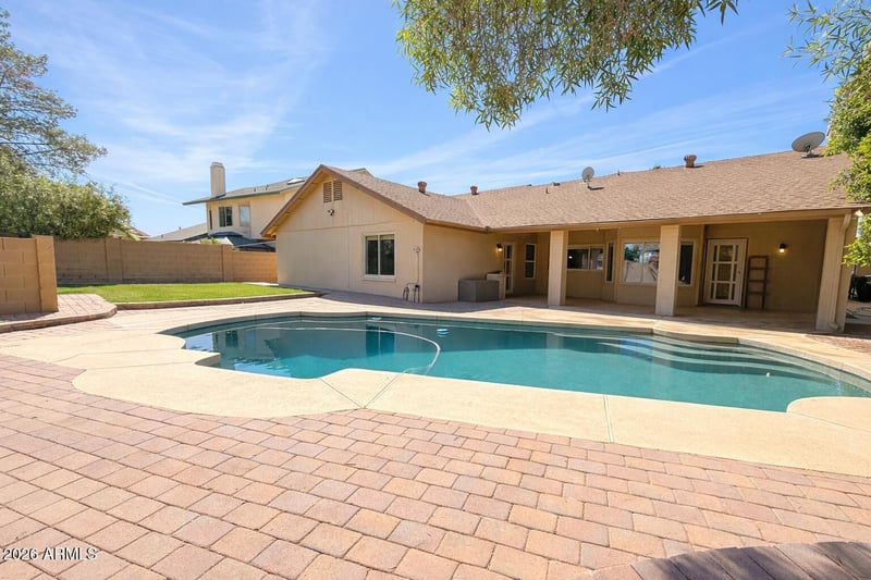 1906 Caroline Ln, Tempe, AZ 85284
