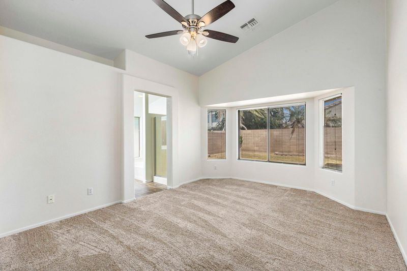 1906 E Tremaine Ave, Gilbert, AZ 85234