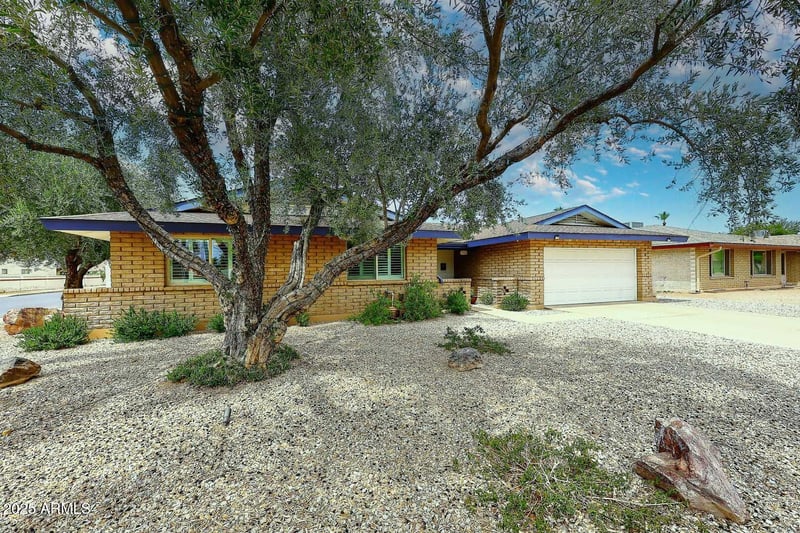 1906 Pebble Beach Dr, Tempe, AZ 85282