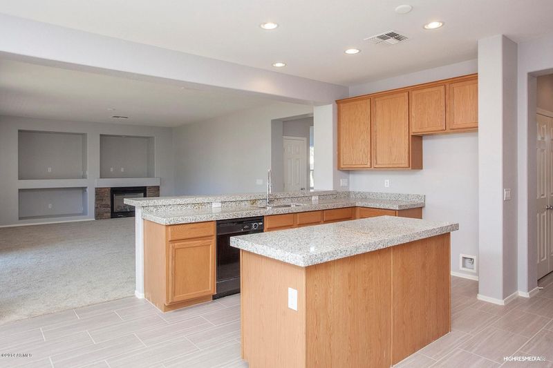 19063 E Oriole Way, Queen Creek, AZ 85142