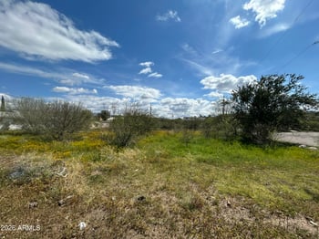 19065 K Mine Rd #1, Black Canyon City, AZ 85324