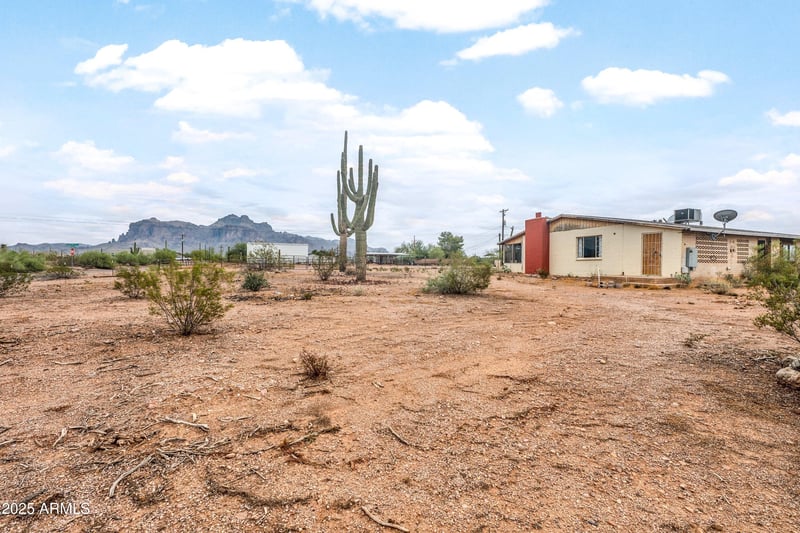 1907 Foothill St, Apache Junction, AZ 85119