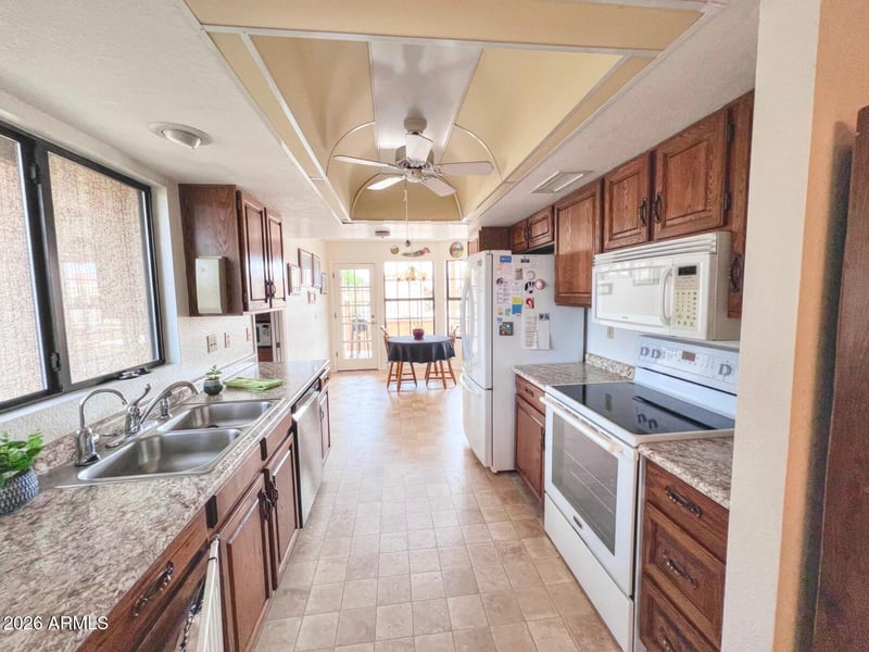 1907 Leisure World --, Mesa, AZ 85206