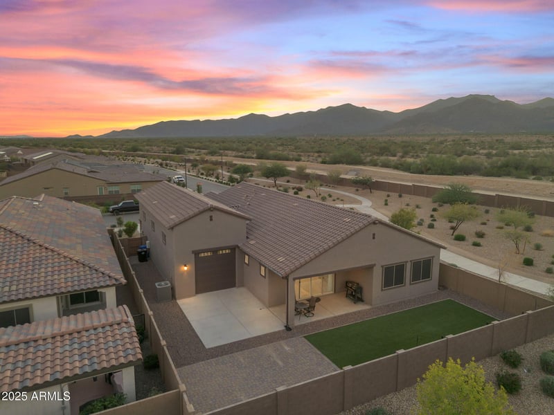 19074 Sierra St, Surprise, AZ 85388