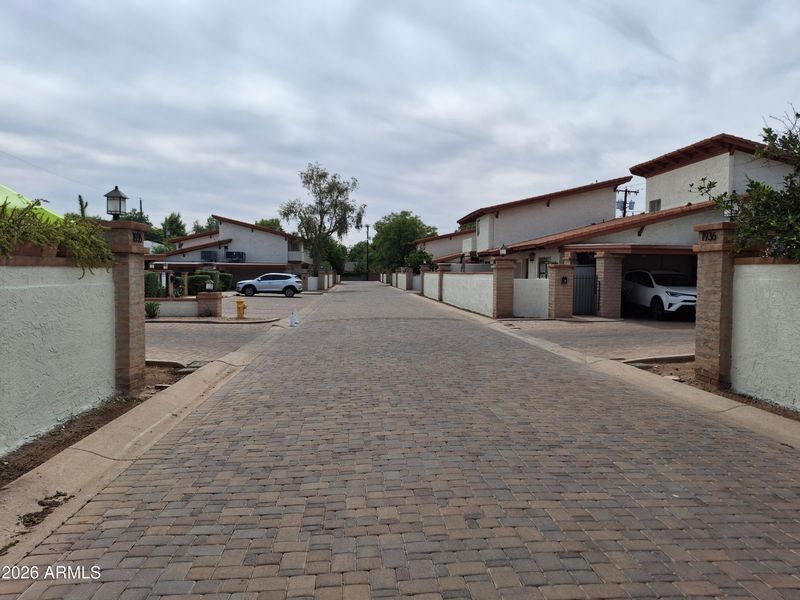1908 E Orange Dr, Phoenix, AZ 85016