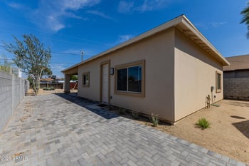 1908 Harvard St, Phoenix, AZ 85006