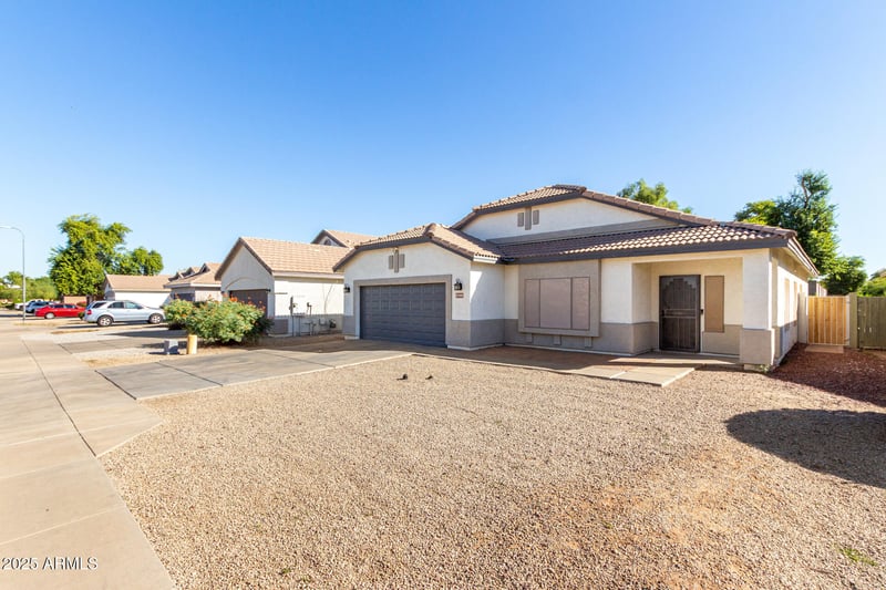 1909 80th Ave, Phoenix, AZ 85043