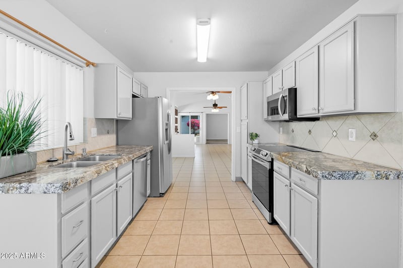 1909 Villa Theresa Dr, Phoenix, AZ 85022