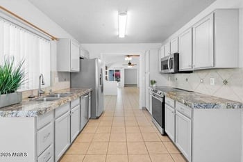 1909 Villa Theresa Dr, Phoenix, AZ 85022