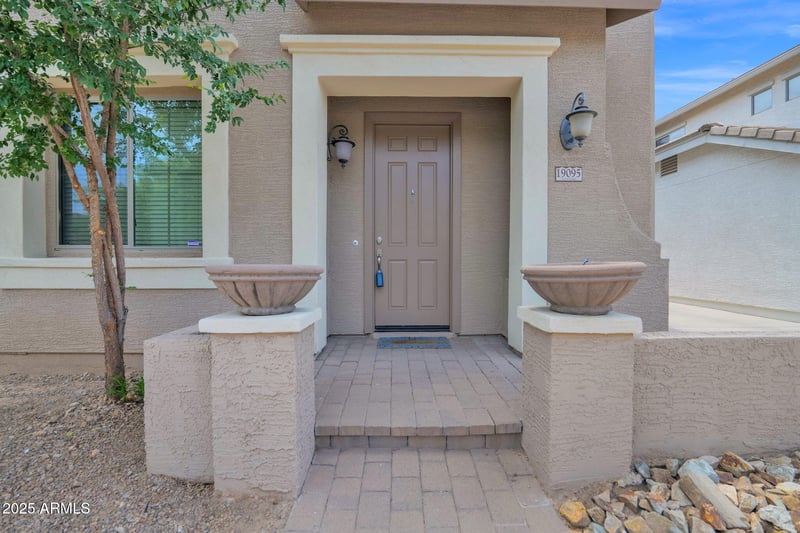 19095 Kingbird Ct, Queen Creek, AZ 85142
