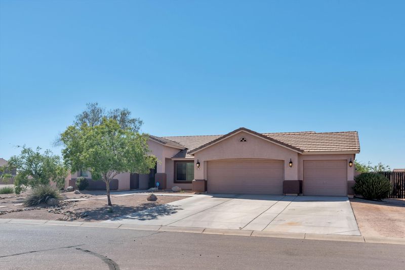 191 E Shire Ct, San Tan Valley, AZ 85143