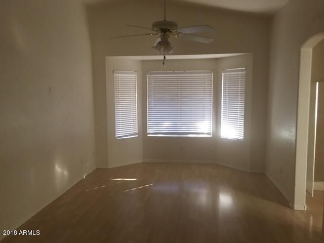 191 W Smoke Tree Rd, Gilbert, AZ 85233
