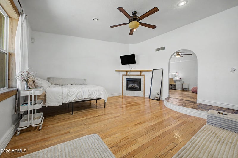 1910 E June Cir, Mesa, AZ 85203