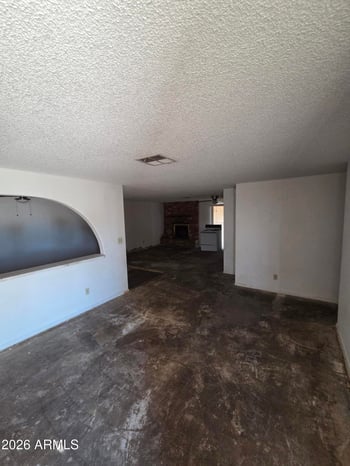 1910 N 42nd Dr, Phoenix, AZ 85009