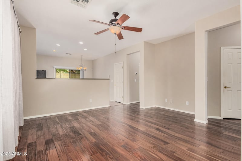 1910 St Exupery Dr, Anthem, AZ 85086