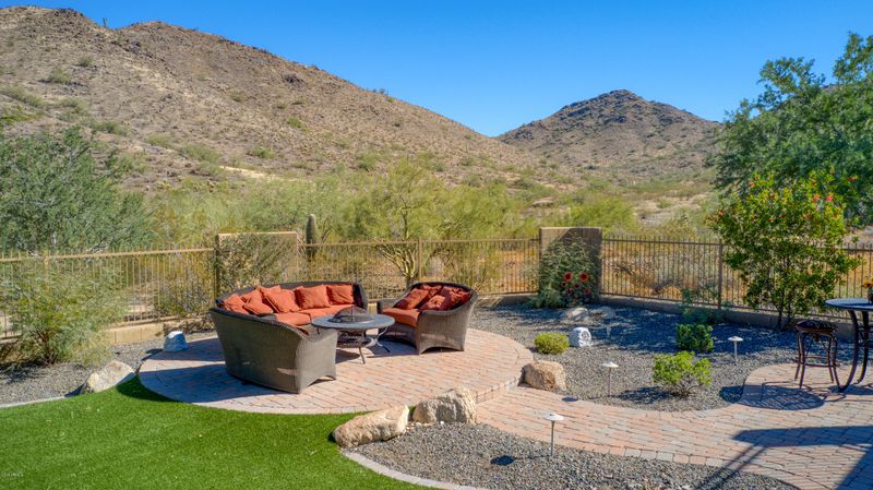 1910 W Chimney Rock Rd, Phoenix, AZ 85085