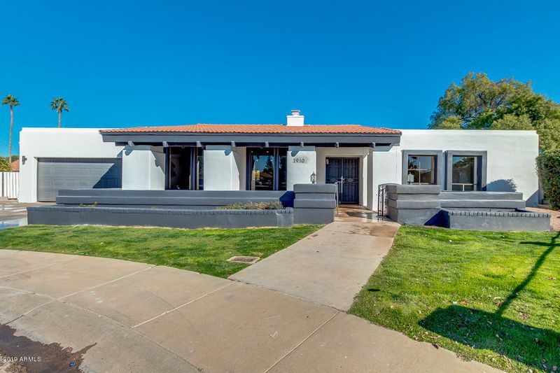 1910 W Natal Cir, Mesa, AZ 85202
