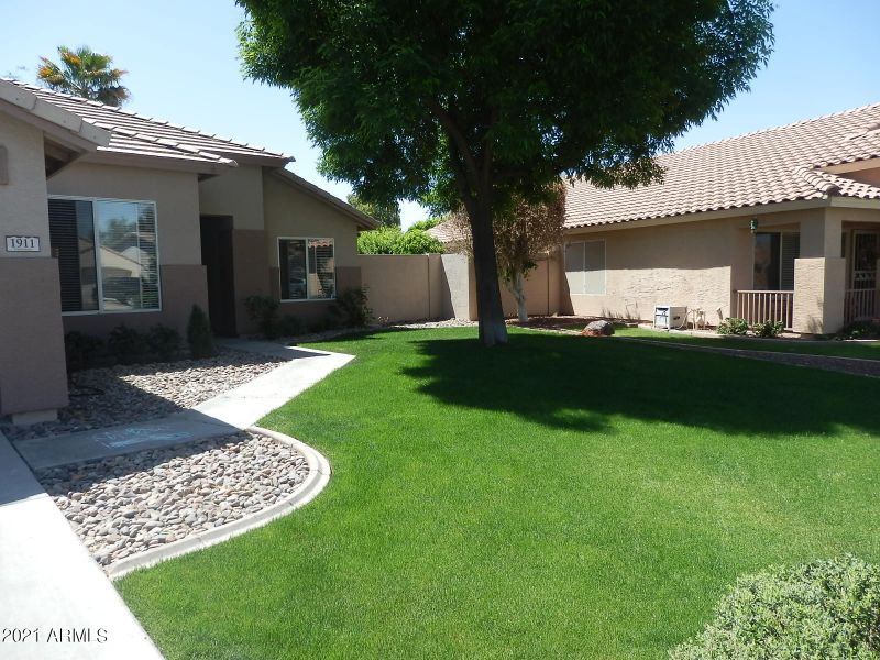 1911 E Ross Dr, Chandler, AZ 85225