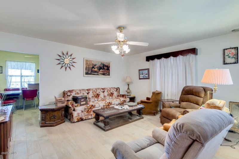 1911 W Denton Ln, Phoenix, AZ 85015