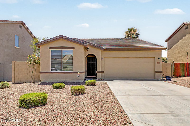 1911 Half Moon Cir, San Tan Valley, AZ 85144