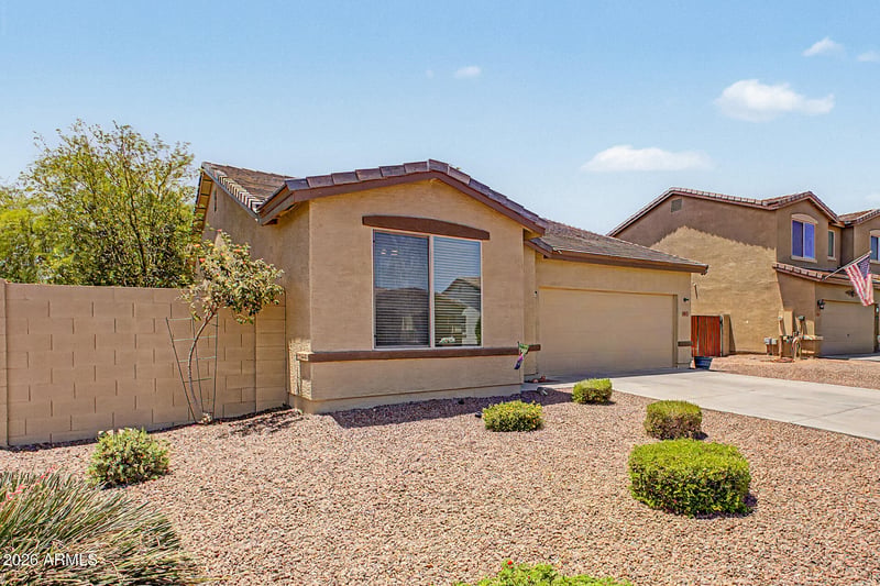 1911 Half Moon Cir, San Tan Valley, AZ 85144