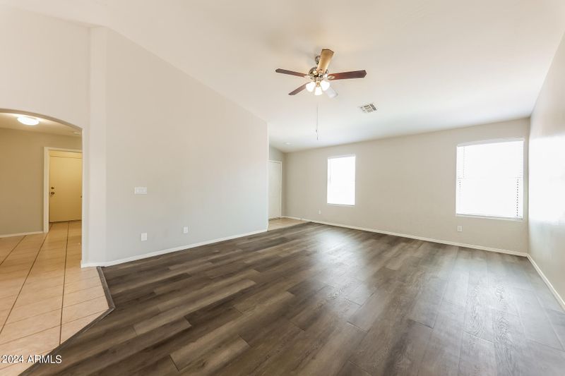 1911 W Nancy Ln, Phoenix, AZ 85041
