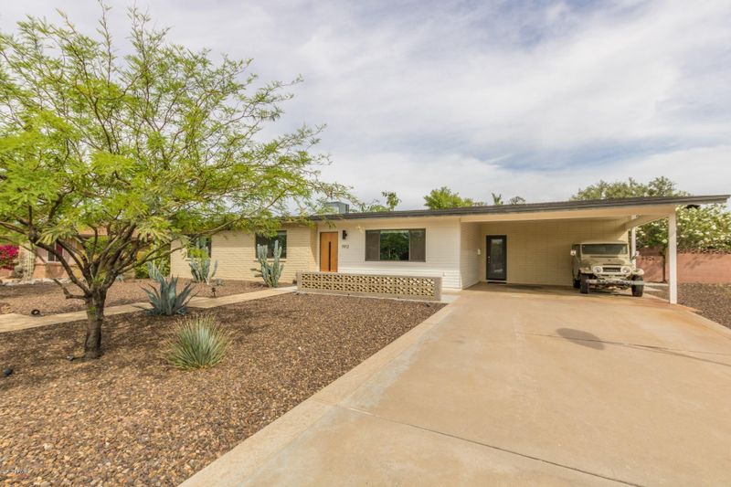 1912 E Lawrence Rd, Phoenix, AZ 85016