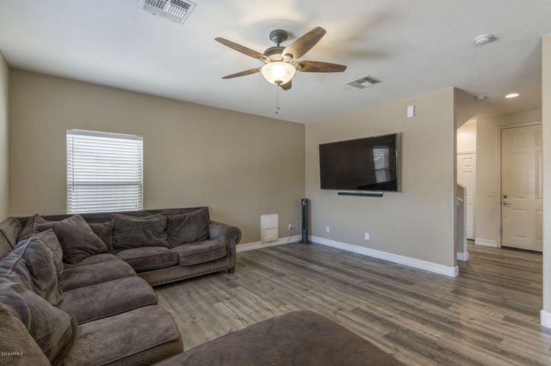 1912 E Muriel Dr, Phoenix, AZ 85022