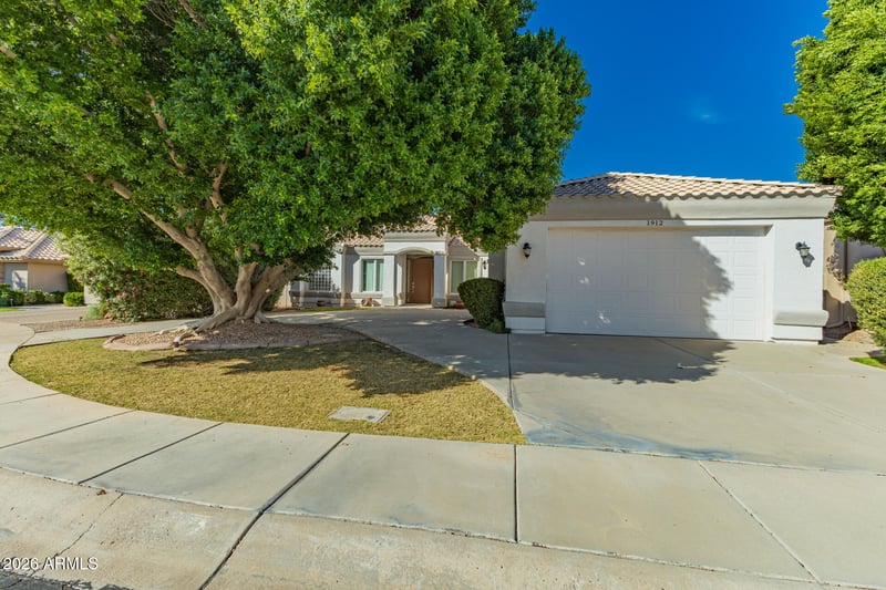 1912 Schooner Ct, Gilbert, AZ 85234