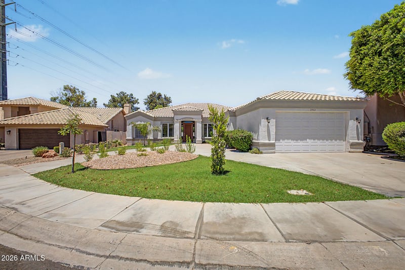 1912 Schooner Ct, Gilbert, AZ 85234