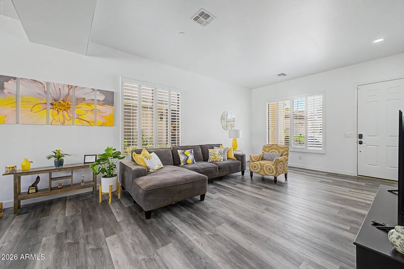 1912 Olive Way, Chandler, AZ 85248