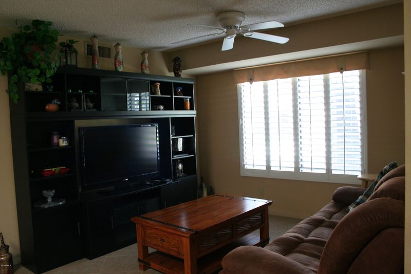 19121 N 98th Dr, Peoria, AZ 85382
