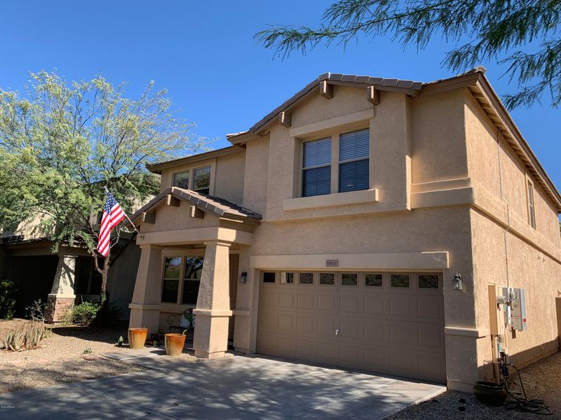 1913 E Parkside Ln, Phoenix, AZ 85024
