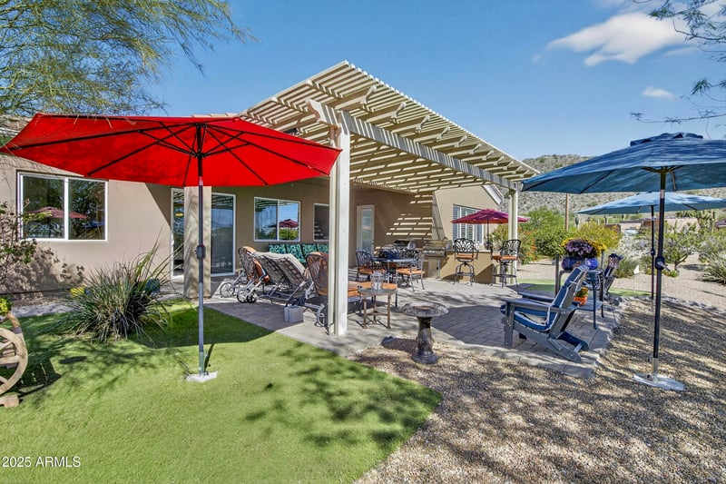 1913 Laurie Ln, San Tan Valley, AZ 85144