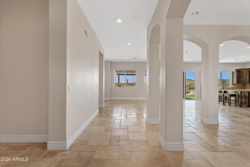 1913 Laurie Ln, San Tan Valley, AZ 85144