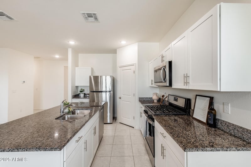 19134 Pierson St, Litchfield Park, AZ 85340