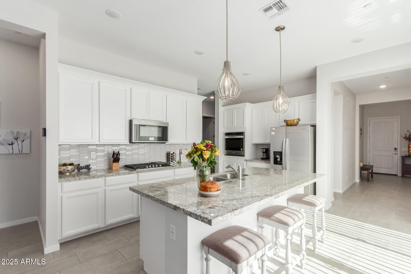 1914 140th Ave, Goodyear, AZ 85395