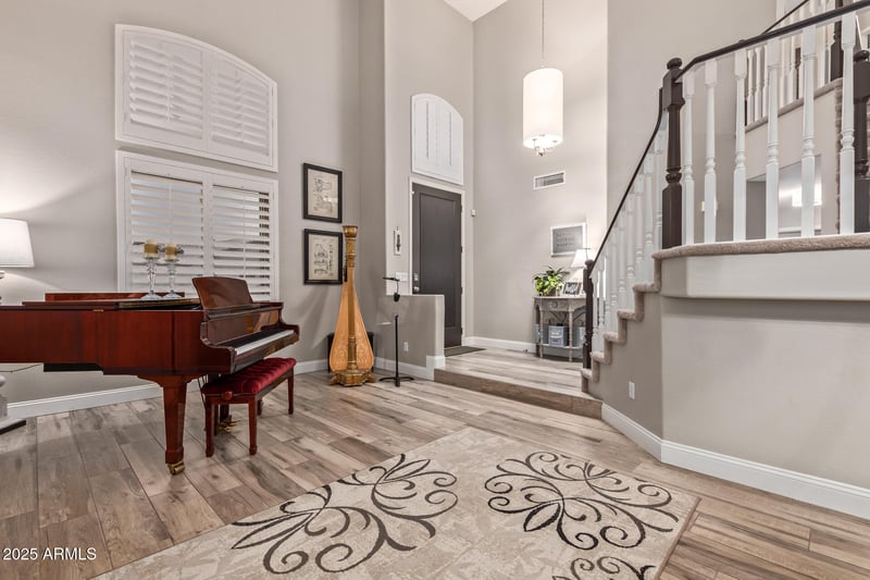 1914 Hawk Way, Chandler, AZ 85286