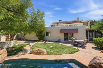 1915 E Linger Ln, Phoenix, AZ 85020