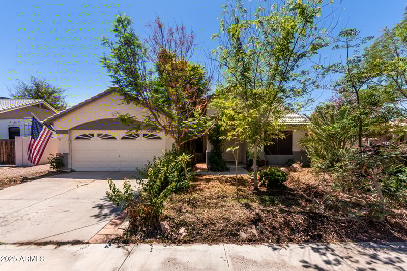 1915 Golden Ct, Chandler, AZ 85225