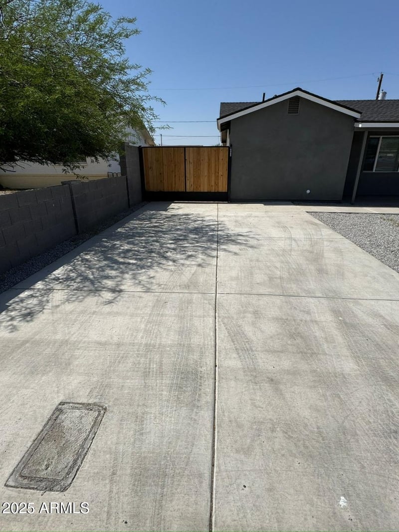 1915 Missouri Ave, Phoenix, AZ 85015